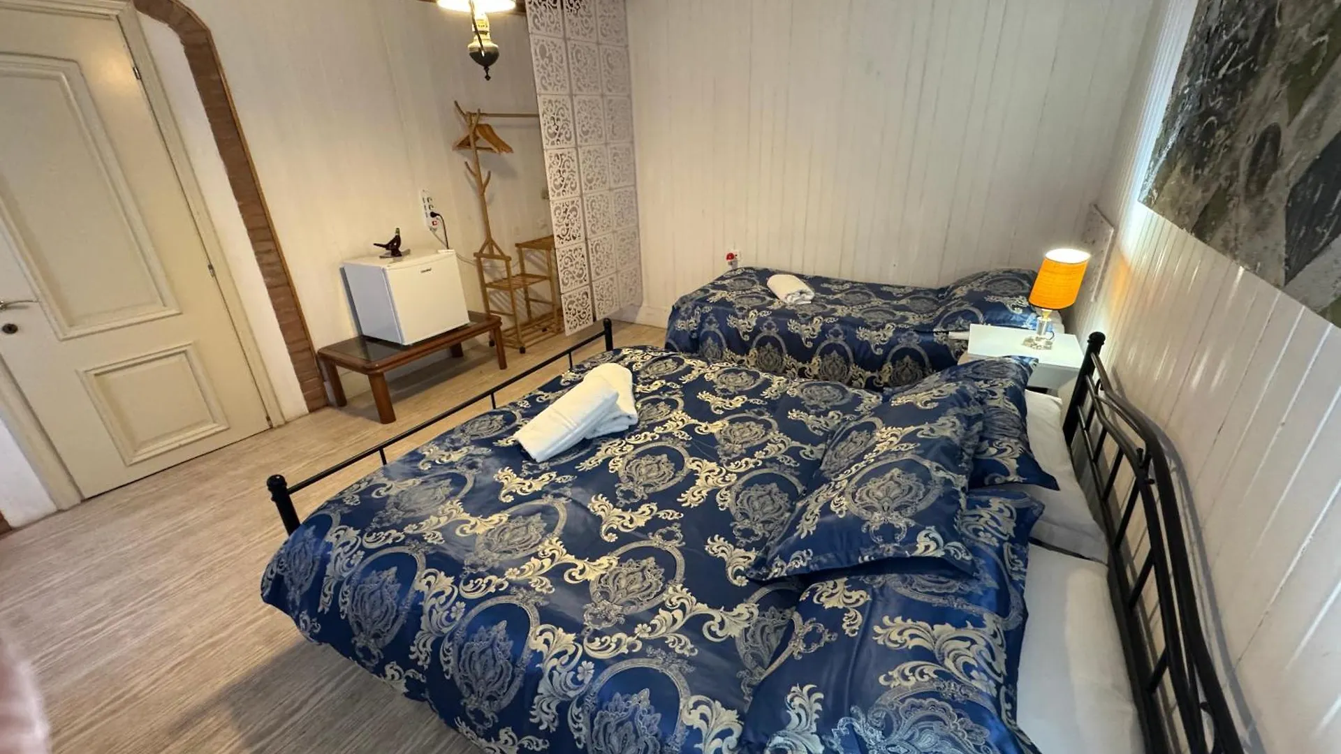 Exclusive البندقية